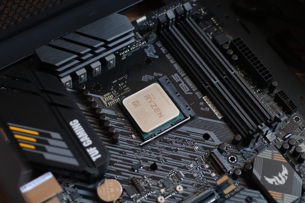 AMD R5 5600X AMD R5 5600X